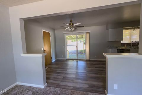 Tiny photo for 1921 Regina Way, Grants Pass, OR 97527 (MLS # 220224233)