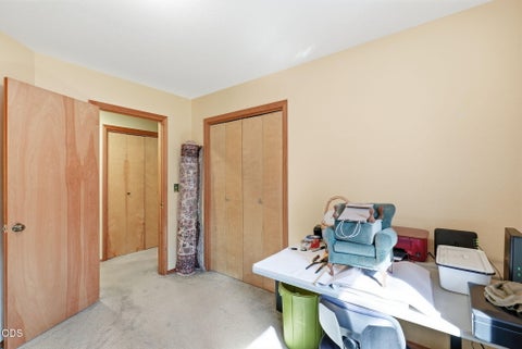 Tiny photo for 69341 Silver Spur Spur, Sisters, OR 97759 (MLS # 220226563)