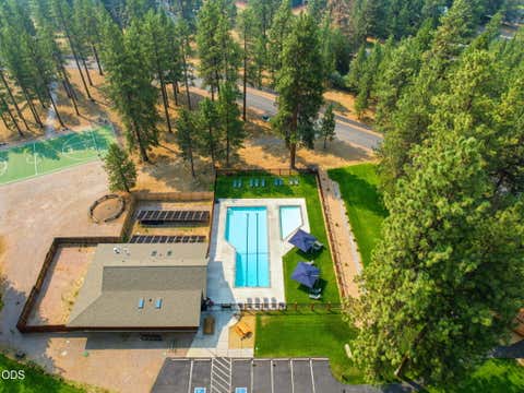 Tiny photo for 69341 Silver Spur Spur, Sisters, OR 97759 (MLS # 220226563)