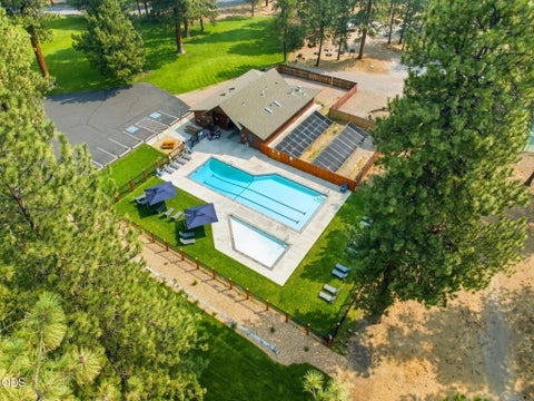 Tiny photo for 69341 Silver Spur Spur, Sisters, OR 97759 (MLS # 220226563)