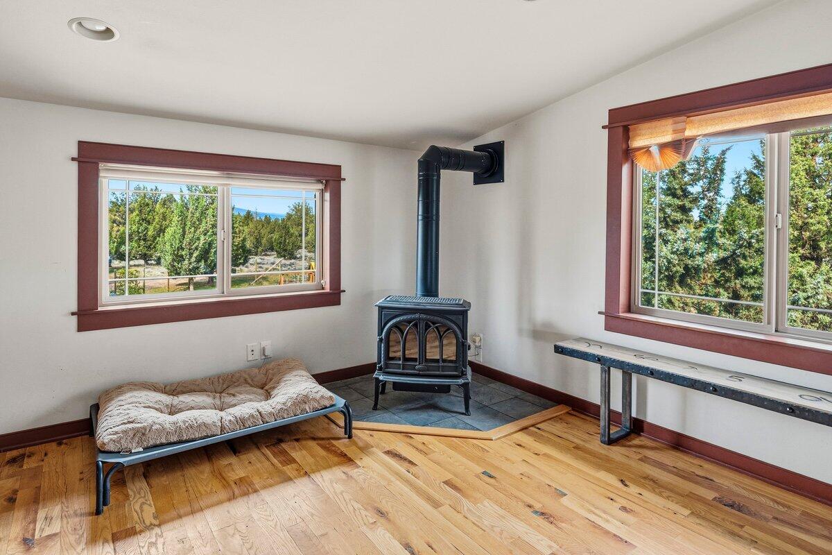 10001 SW Geneva View Road