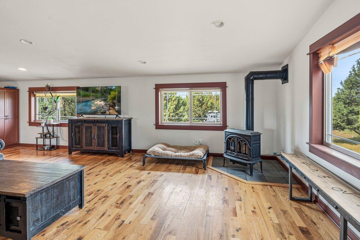 10001 SW Geneva View Road