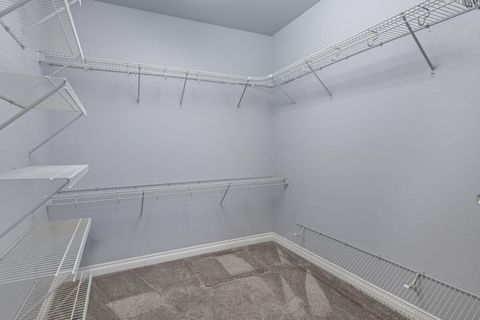 Tiny photo for 1736 NW Nickernut Place, Redmond, OR 97756 (MLS # 220216975)