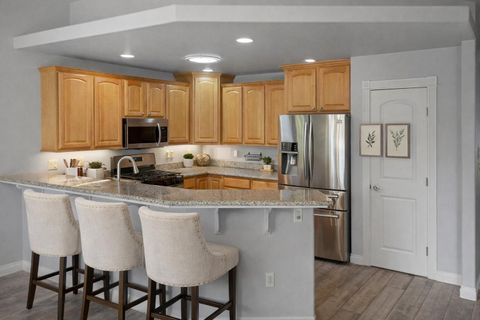 Tiny photo for 1736 NW Nickernut Place, Redmond, OR 97756 (MLS # 220216975)