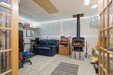 Tiny photo for 51475 Wheeler Road, La Pine, OR 97739 (MLS # 220216498)