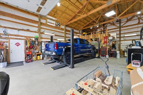 Tiny photo for 51475 Wheeler Road, La Pine, OR 97739 (MLS # 220216498)