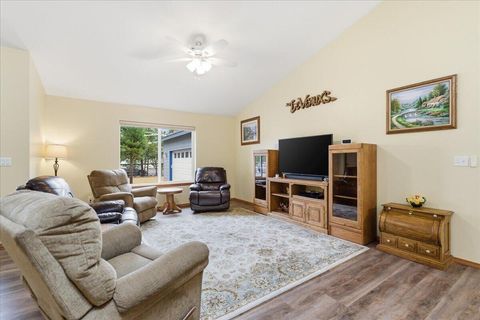 Tiny photo for 51475 Wheeler Road, La Pine, OR 97739 (MLS # 220216498)