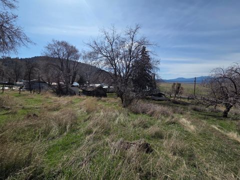 Tiny photo for 9143 Shady Pine Road, Klamath Falls, OR 97601 (MLS # 220220018)