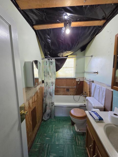 Tiny photo for 9143 Shady Pine Road, Klamath Falls, OR 97601 (MLS # 220220018)