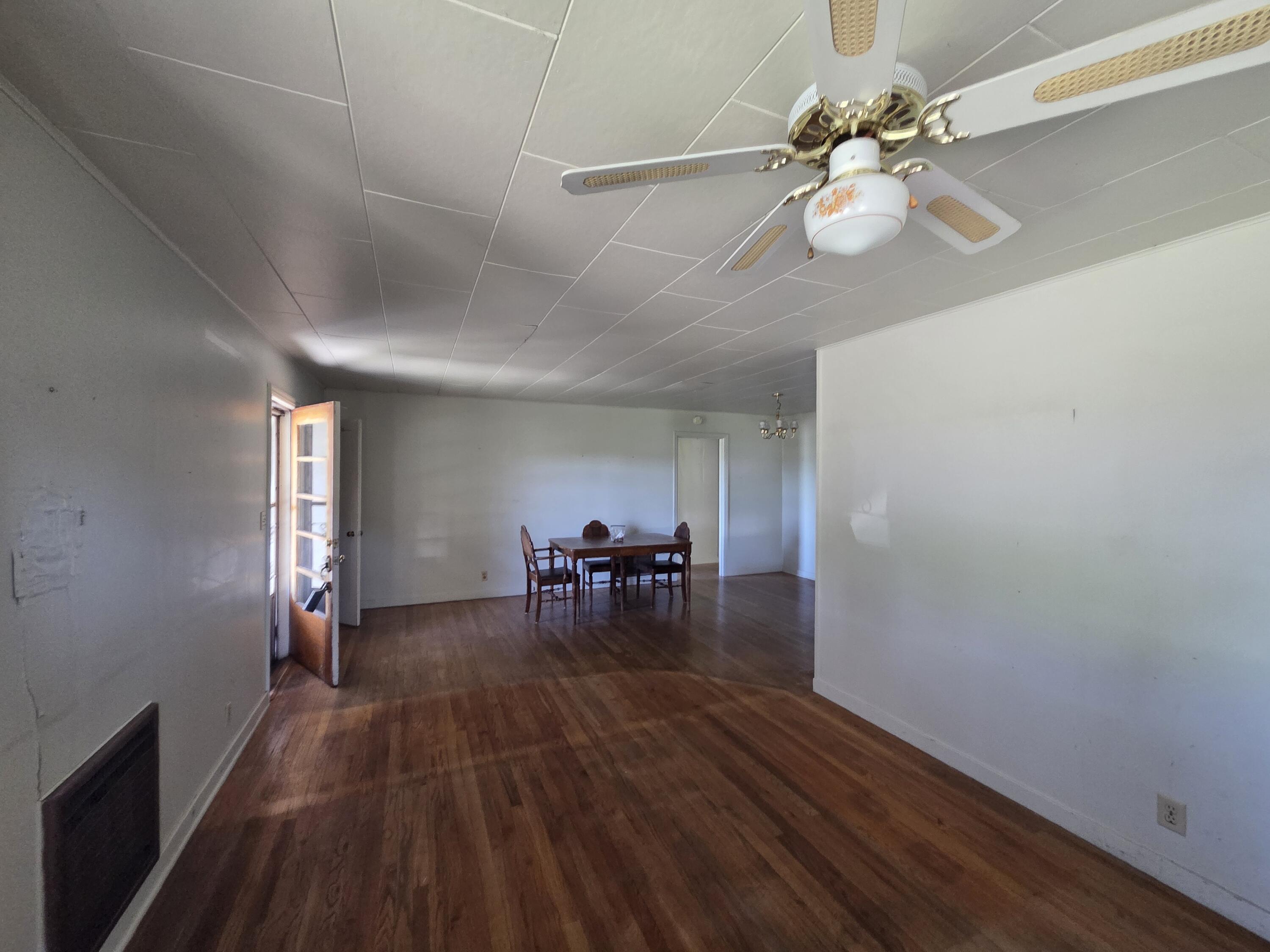 9143 Shady Pine Road