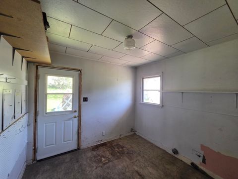 Tiny photo for 9143 Shady Pine Road, Klamath Falls, OR 97601 (MLS # 220220018)