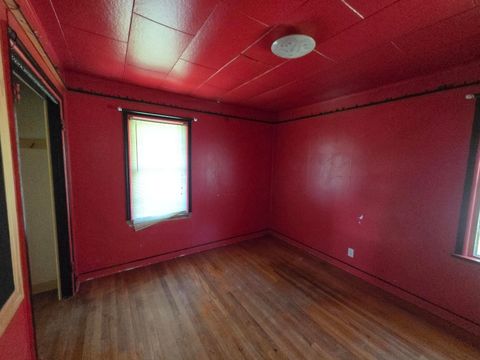 Tiny photo for 9143 Shady Pine Road, Klamath Falls, OR 97601 (MLS # 220220018)