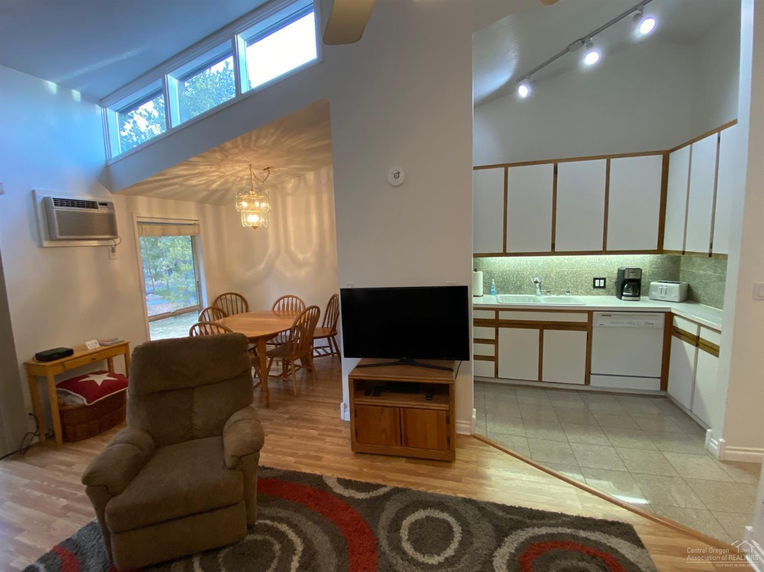 Abbot House Condo - Residential