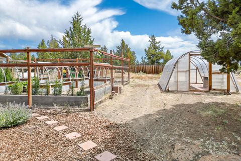 Tiny photo for 60995 Ward Road, Bend, OR 97702 (MLS # 220213892)