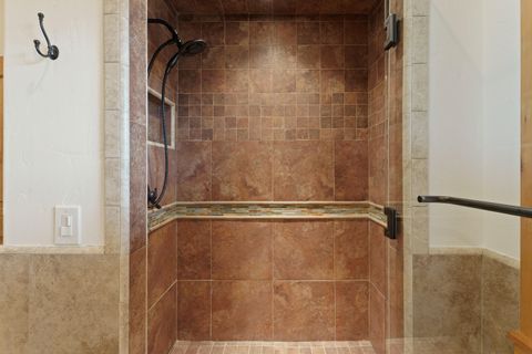 Tiny photo for 60995 Ward Road, Bend, OR 97702 (MLS # 220213892)