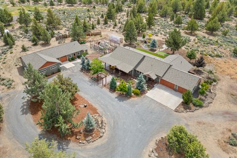 Tiny photo for 60995 Ward Road, Bend, OR 97702 (MLS # 220213892)