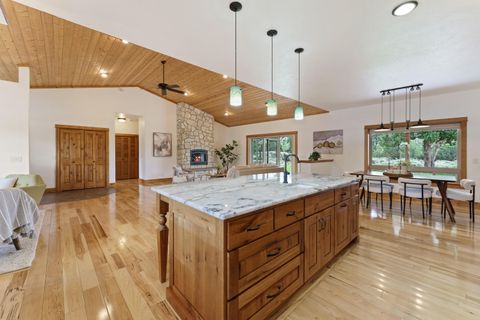 Tiny photo for 60995 Ward Road, Bend, OR 97702 (MLS # 220213892)