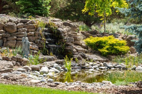 Tiny photo for 60995 Ward Road, Bend, OR 97702 (MLS # 220213892)