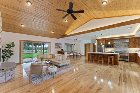 Tiny photo for 60995 Ward Road, Bend, OR 97702 (MLS # 220213892)