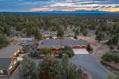 Tiny photo for 60995 Ward Road, Bend, OR 97702 (MLS # 220213892)