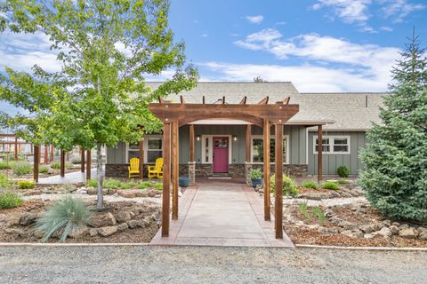 Tiny photo for 60995 Ward Road, Bend, OR 97702 (MLS # 220213892)