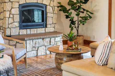 Tiny photo for 60995 Ward Road, Bend, OR 97702 (MLS # 220213892)