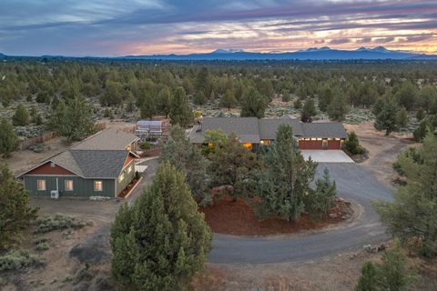 Tiny photo for 60995 Ward Road, Bend, OR 97702 (MLS # 220213892)