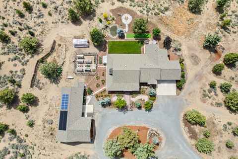 Tiny photo for 60995 Ward Road, Bend, OR 97702 (MLS # 220213892)