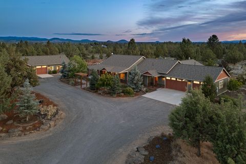 Tiny photo for 60995 Ward Road, Bend, OR 97702 (MLS # 220213892)