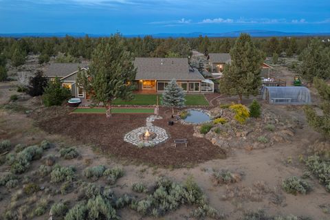 Tiny photo for 60995 Ward Road, Bend, OR 97702 (MLS # 220213892)