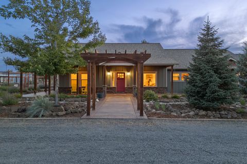 Tiny photo for 60995 Ward Road, Bend, OR 97702 (MLS # 220213892)