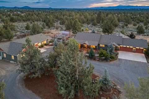 Tiny photo for 60995 Ward Road, Bend, OR 97702 (MLS # 220213892)