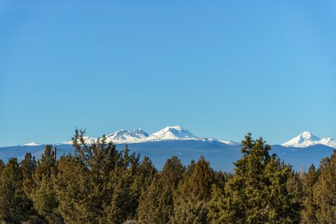 Tiny photo for 60995 Ward Road, Bend, OR 97702 (MLS # 220213892)
