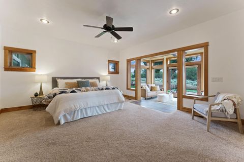 Tiny photo for 60995 Ward Road, Bend, OR 97702 (MLS # 220213892)