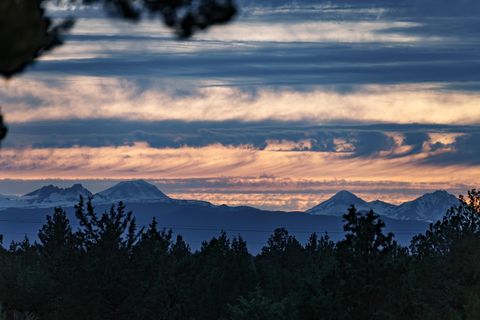 Tiny photo for 60995 Ward Road, Bend, OR 97702 (MLS # 220213892)