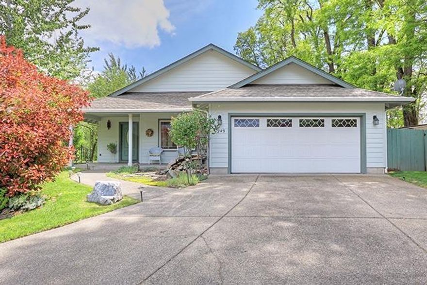If your heart yearns for a bit of country, but town is where you need to be, this is it! This home is flanked by nearly an acre of wetlands (city-owned) on one side and a one acre farm on the other. Located on a bend in the road, the setting is pretty special. The home itself has granite counters, a kitchen island, soaring ceilings, a window seat overlooking the wetlands, an adorable sun room and a covered front porch that overlooks a lovely water feature. You will not believe your good fortune with this jewel.
