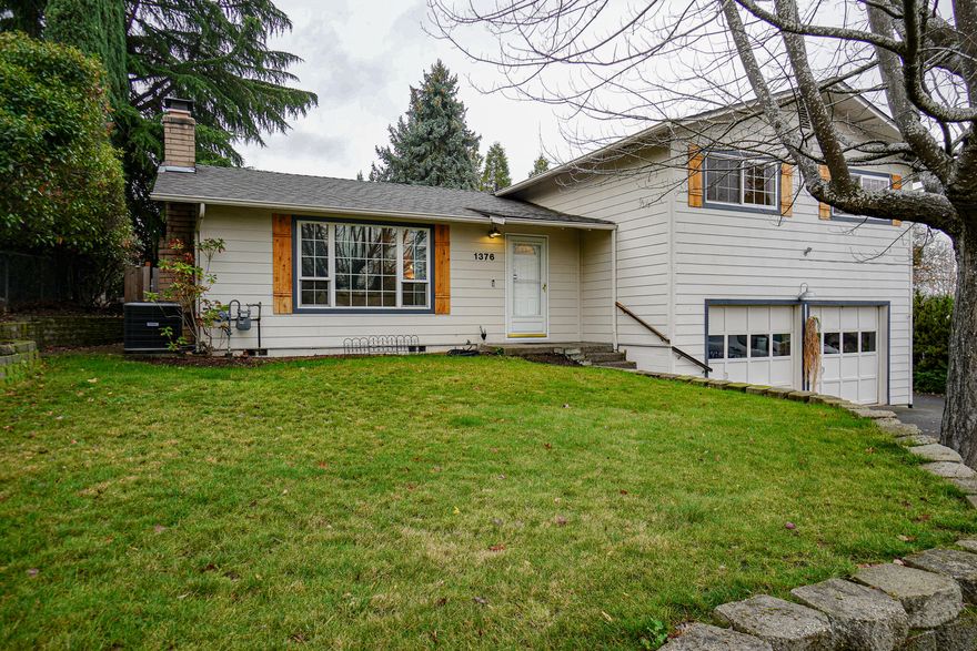 Lovely home in a quiet East Medford cul-de-sac. Owners have taken excellent care of their home. Within the last three years, the house has had new roof, interior & exterior paint, new HVAC system, and new flooring in most of the house. Huge RV parking space. Fully landscaped front and back yard. You won't be disappointed.