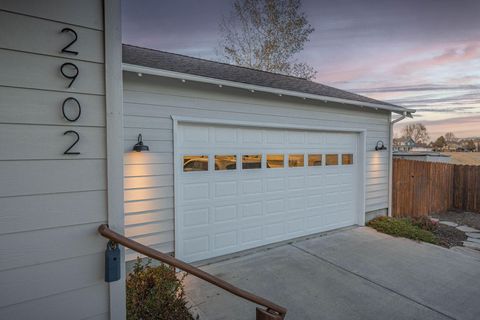 Tiny photo for 2902 NE Pinnacle Place, Bend, OR 97701 (MLS # 220221207)