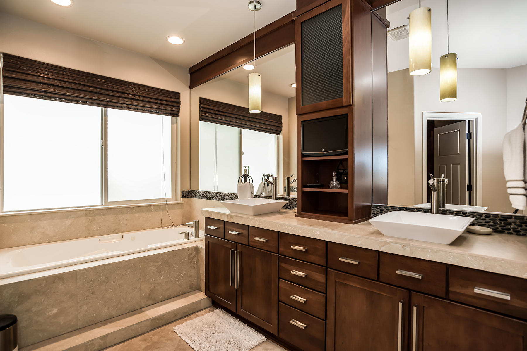 River Canyon Estates - Residential