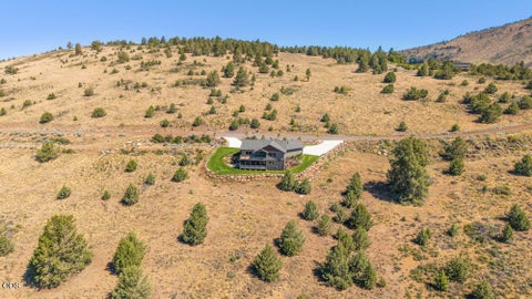 Tiny photo for 7306 Hanks Marsh Vista Vis, Klamath Falls, OR 97601 (MLS # 220222917)