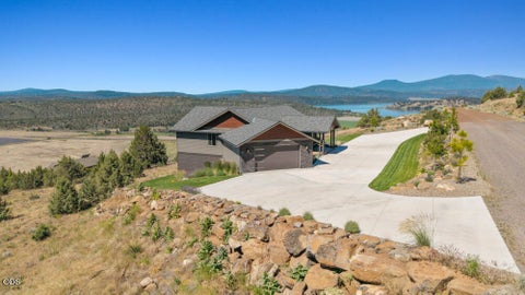 Tiny photo for 7306 Hanks Marsh Vista Vis, Klamath Falls, OR 97601 (MLS # 220222917)