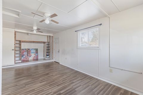 Tiny photo for 1110 SW Juniper Drive, Grants Pass, OR 97526 (MLS # 220215765)