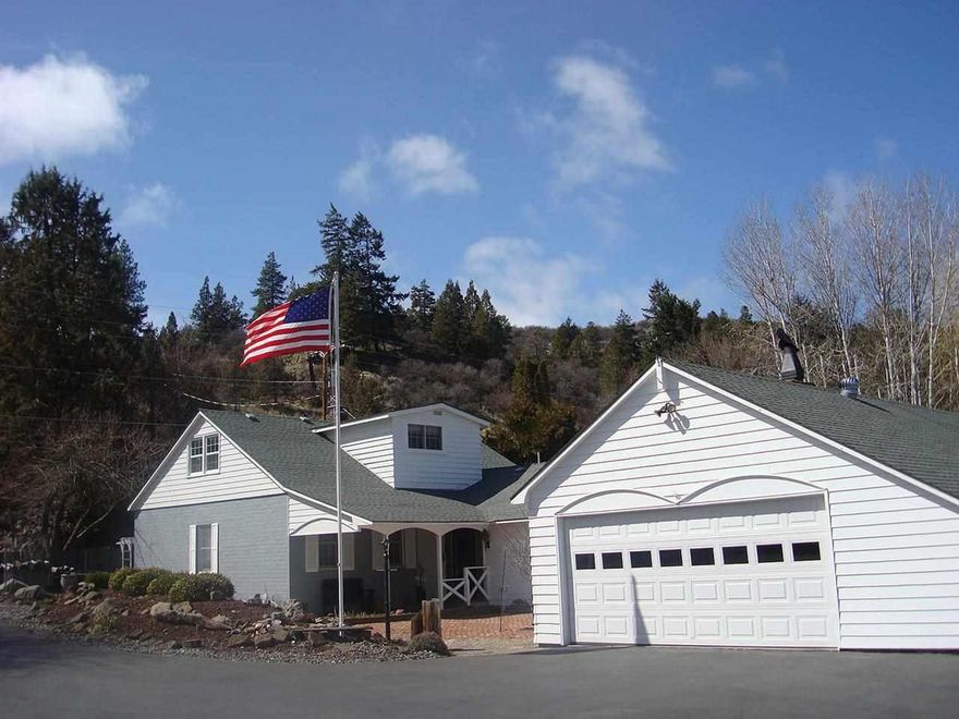 This Older Home Is Situated On 13.75 Irrigated Acres And Has Over 1200 Feet Of Lakefront. The Home Is 5 Bedrooms 2.5 Bathrooms Two Fireplaces, Paver Floors And Wood Interior Finishes. Nice Views Of Buck Island, Mt Scott And City Lights. This Is A Very Unique Home And Property. This Home Is Just A Short Distance To Moore Park, Klamath Marina And The City Of Klamath Falls. Nice Landscaping With Aspen Grove And Many Fruit Trees. Wood Storage Area, Mudroom And Plus An Extra Room For Whatever You Wish.