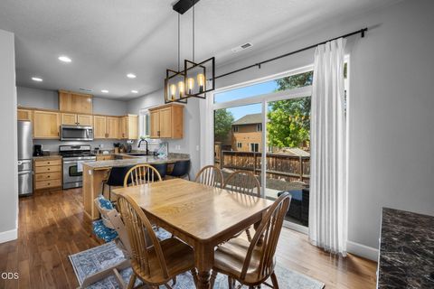 Tiny photo for 21184 Silverado Valley Lane, Bend, OR 97702 (MLS # 220222898)