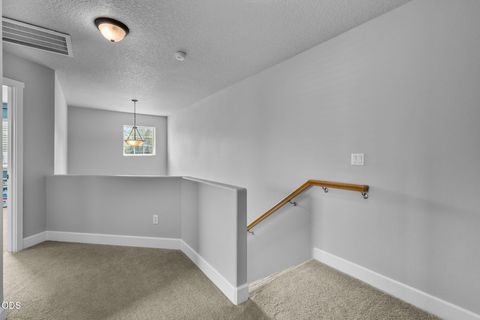 Tiny photo for 21184 Silverado Valley Lane, Bend, OR 97702 (MLS # 220222898)