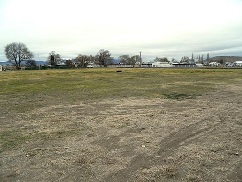 Tiny photo for 1267 Joe Wright Road, Klamath Falls, OR 97603 (MLS # 220212679)