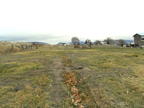 Tiny photo for 1267 Joe Wright Road, Klamath Falls, OR 97603 (MLS # 220212679)
