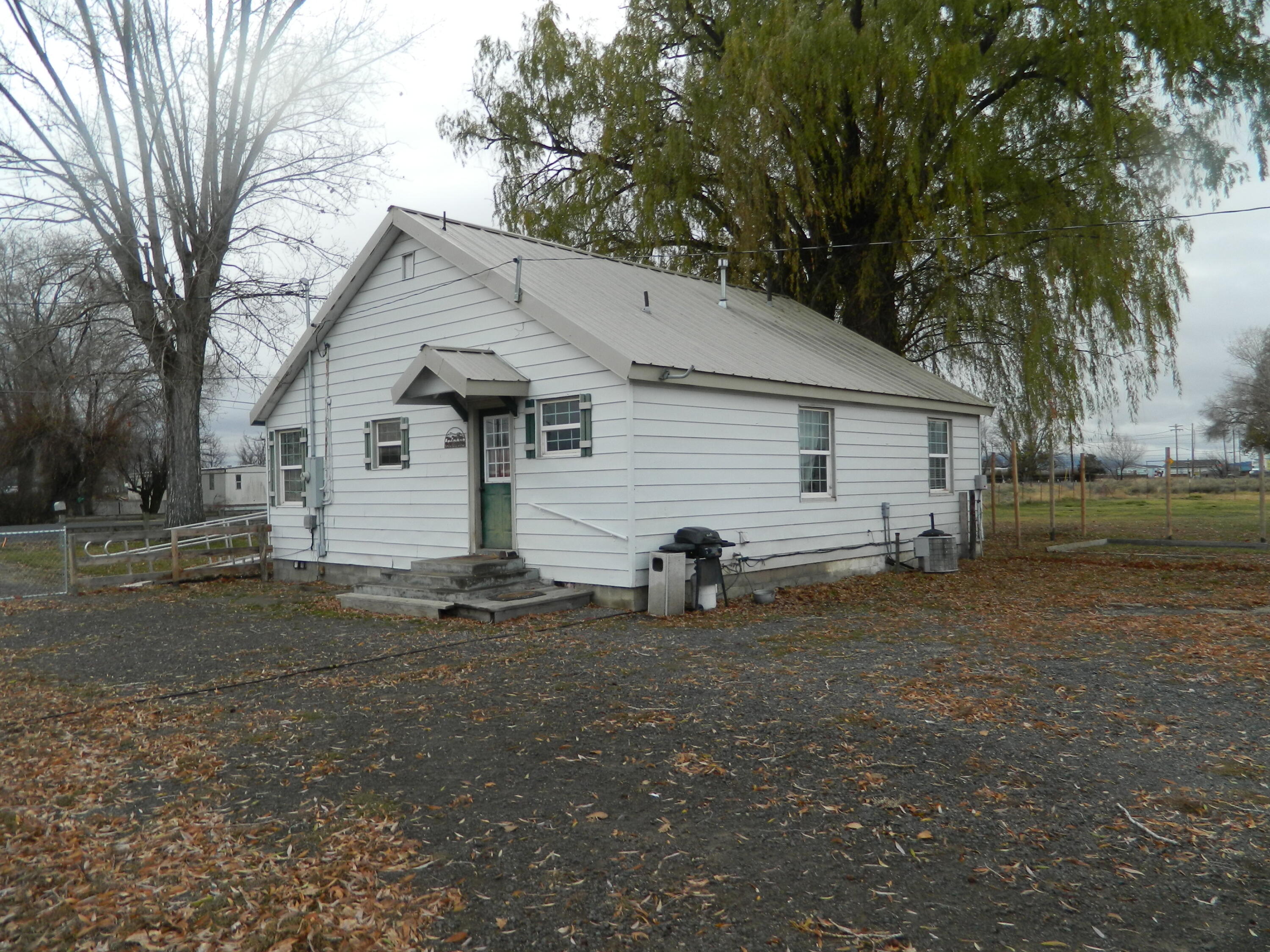 Russell Acres - Residential