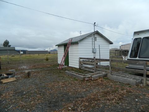 Tiny photo for 1267 Joe Wright Road, Klamath Falls, OR 97603 (MLS # 220212679)