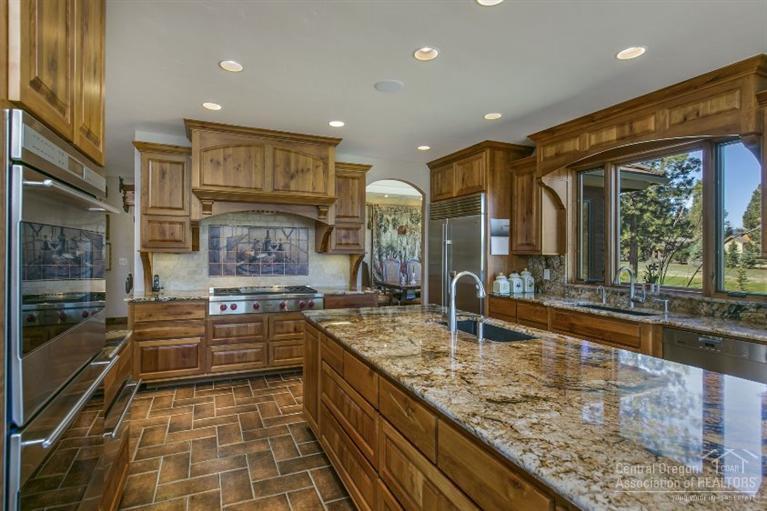 Broken Top - Residential